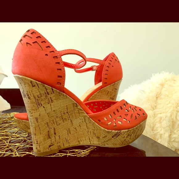 Coral wedge heels - Picture 1 of 4